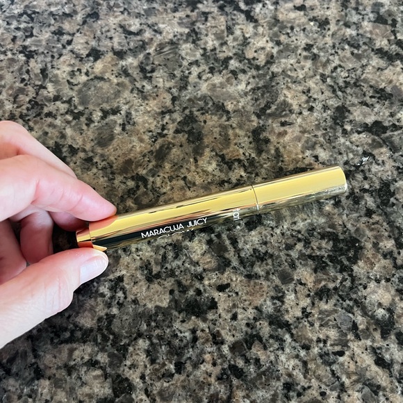 Maracuja Juicy Lip Glow - Picture 1 of 4